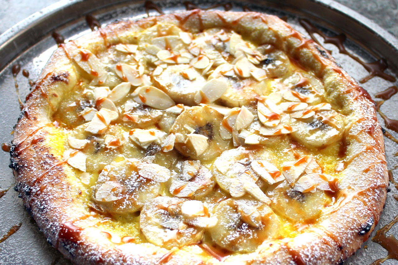 デザートとしても最適 薪窯ナポリピザ フォンターナのデザートピザのまとめ ピザブログ