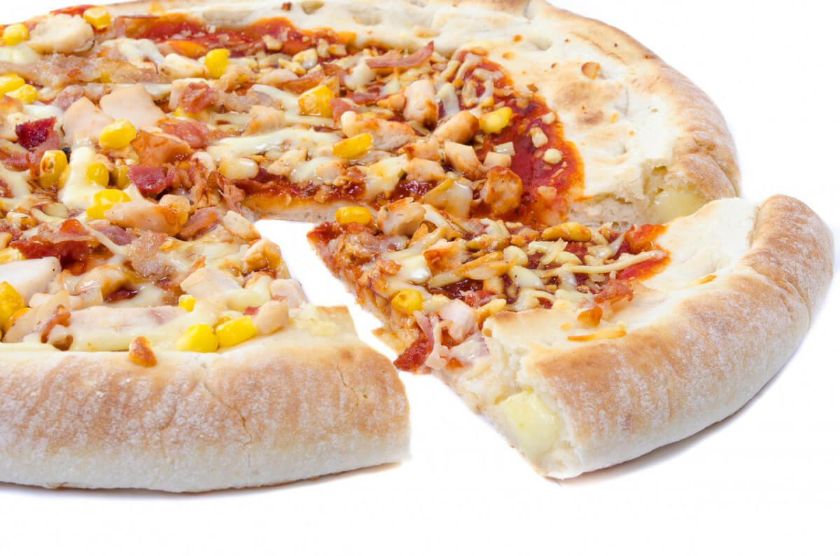 ピザの耳をかじるとトローリ 謎チーズの正体は 薪窯ナポリピザフォンターナ ピザブログ