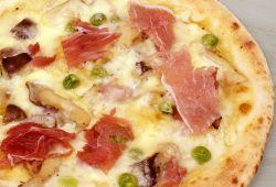 生ハムピザ