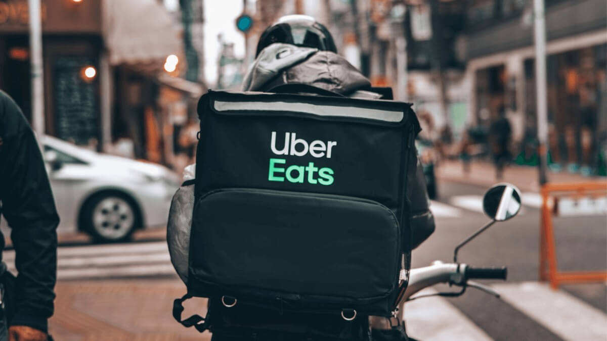 日本のピザは世界イチ高い？世界くらべてみたら【ピザの値段】 | ピザブログ